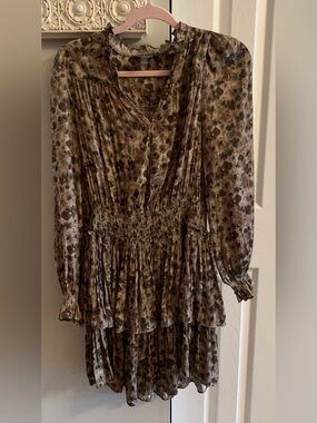 Grade & Gather Smocked Tiered
Dress with Bishop Sleeves - M